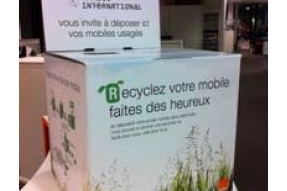Le Rectorat de Dijon et Orange s'associent pour collecter et recycler les téléphones mobiles usagés en Bourgogne.