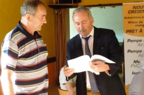 George Courbé, maire de Thenissey, inove en matière d'habitat rural