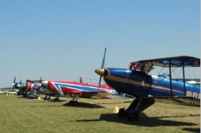 L'aérodrome de Til-Châtel a fêté son cinquantenaire devant 10 000 passionnés.