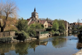 Votez pour Bèze « Village préféré des Français » !