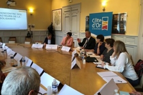 François Sauvadet à la rencontre des associations oeuvrant dans le domaine des solidarités alimentaires 