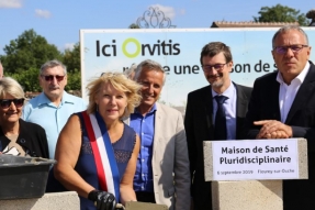 Fleurey-sur-Ouche pose la première pierre de sa future maison de santé