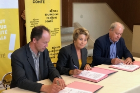 Marie-Guite Dufay soutient l'agriculture biologique en Bourgogne-Franche-Comté