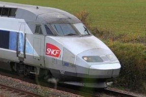 Les élus locaux et habitants se mobilisent  pour le maintien de la ligne TGV Dijon Montbard Paris