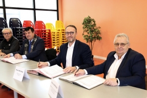Signature de la convention centralités rurales en Région de la commune de Genlis