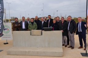 Soutenue par l'Etat au titre de France Relance, l'usine de bio-fermentation EUROGERM pose sa première pierre à Saint-Apollinaire