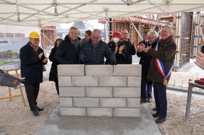 Orvitis pose la première pierre de sa 12ème gendarmerie en Côte-d'Or