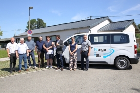 CC Net : Un mini bus électrique pour les services enfance jeunesse et petite enfance 