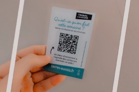 Terres d'Auxois lance un magnet avec QR Code pour faciliter l'accès à l'agenda des fêtes