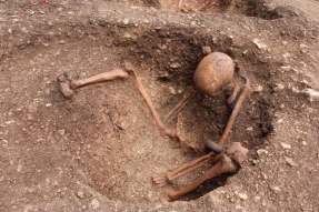 En bref : Des gaulois retrouvés assis à Dijon