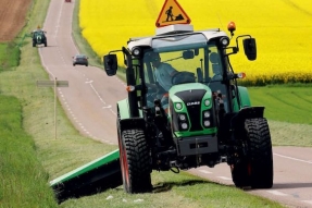 Début de la campagne de fauchage le long des Routes Départementales