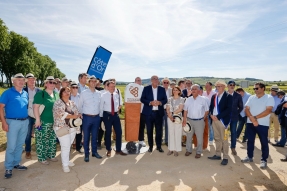 Pour ses 90 ans, le Département de la Côte-d'Or offre une cure de jouvence à sa célèbre Route des Grands Crus ! 