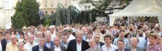 Réception des Maires dans les jardins du Conseil Départemental.