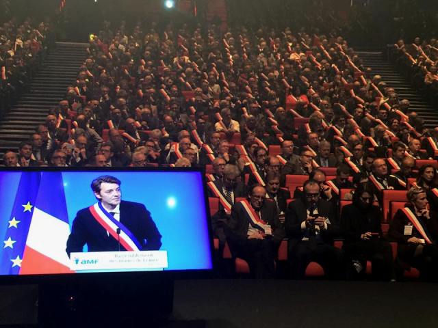 ASSEMBLEE DES MAIRES DE FRANCE 18 NOVEMBRE 2015 MARIE QUIQUEMELLE ECHO DES COMMUNES