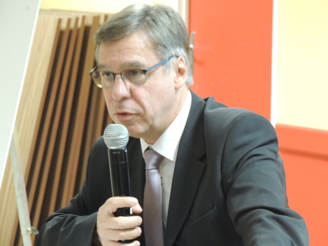 AU SECOURS MA COMMUNE EST UTILE MARIE QUIQUEMELLE 2016 ECHO DES COMMUNES