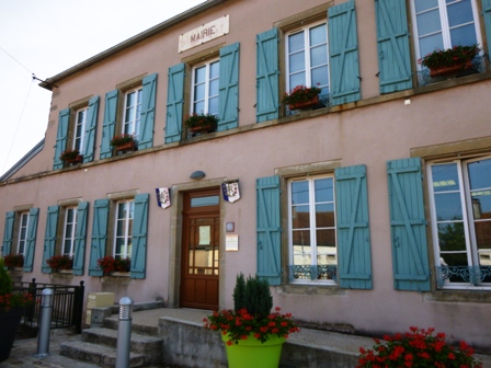AU SECOURS MA COMMUNE EST UTILE MARIE QUIQUEMELLE 2016 ECHO DES COMMUNES