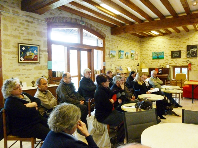 AU COIN DU FEU MARIE QUIQUEMELLE ECHO DES COMMUNES 2016