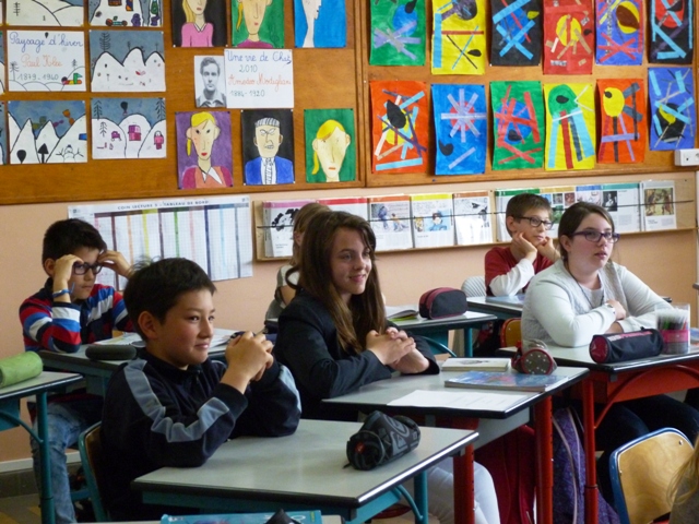 FRANCOIS SAUVADET UN DEPUTE A L'ECOLE MARIE QUIQUEMELLE 2016 ECHO DES COMMUNES