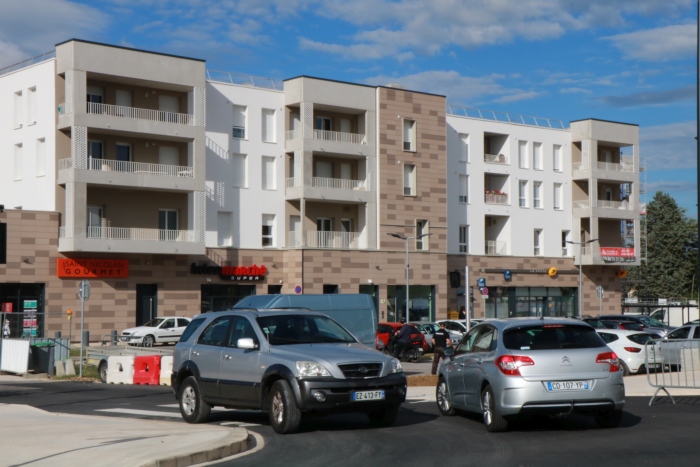 Bienvenue &agrave; la nouvelle place Nelson-Mandela &agrave; Longvic !