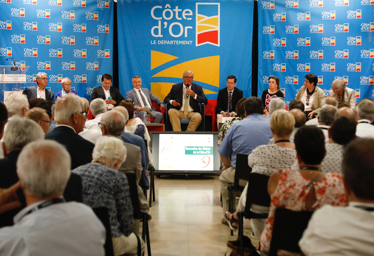 Jeudi 4 juillet, c'était la fête des maires au Département ! Jeudi 4 juillet, c'était la fête des maires au Département !