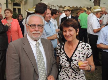 R&eacute;ception des Maires dans les jardins du Conseil D&eacute;partemental. Echo des communes