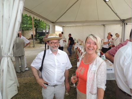 R&eacute;ception des Maires dans les jardins du Conseil D&eacute;partemental. Echo des communes