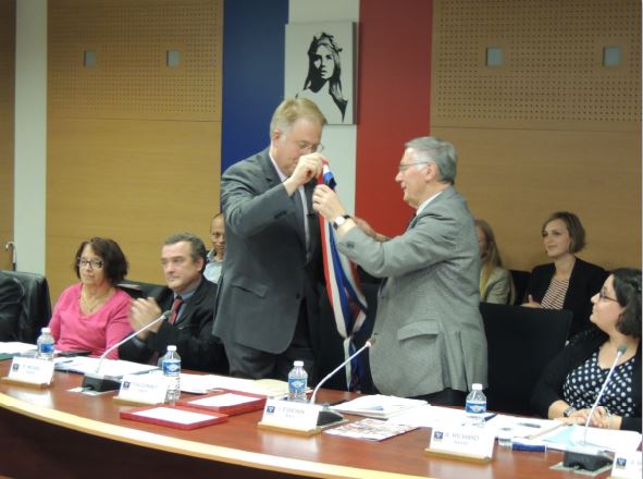  Thierry Falconnet &eacute;lu Maire de Chen&ocirc;ve