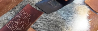 Atelier cr�atif - Cr�ation d'un marque-page en cuir