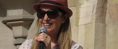Renata en concert pour la Fête de la Musique (chanson française)