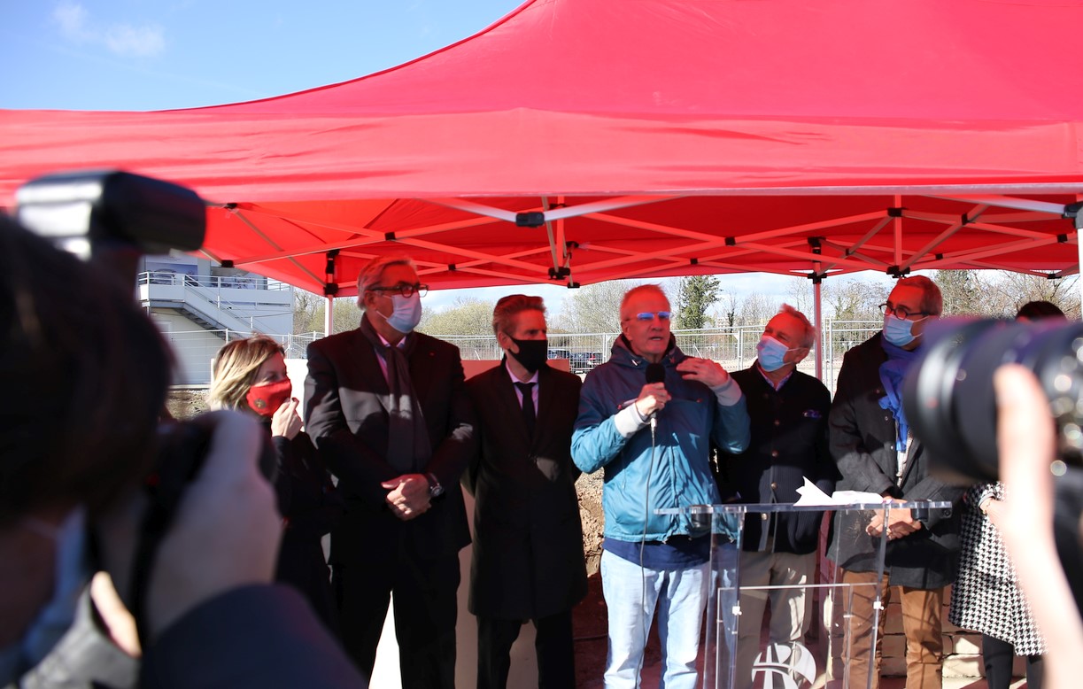 Pose de la 1&egrave;re pierre de la Cit&eacute; des Vins et des Climats de Bourgogne &agrave; Beaune
