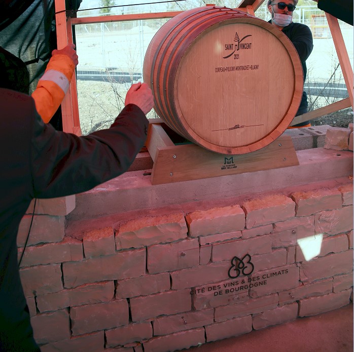 Pose de la 1&egrave;re pierre de la Cit&eacute; des Vins et des Climats de Bourgogne &agrave; Beaune